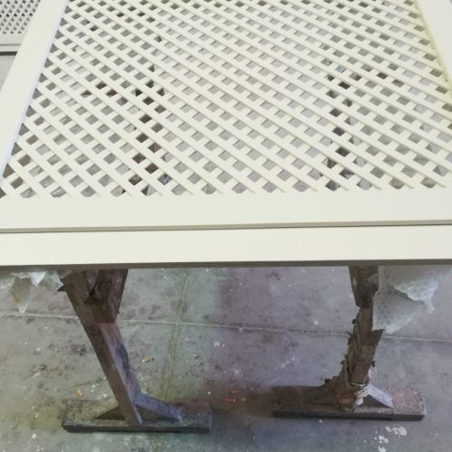 Copritermosifone artigianale