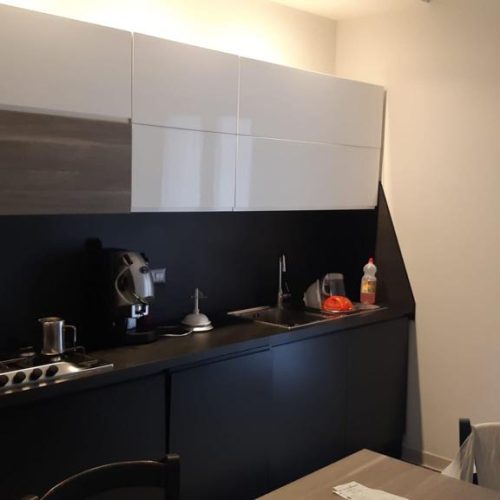 Cucina bianca antracite