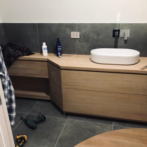 Mobile bagno in rovere artigianale